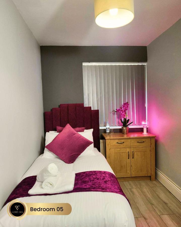 Nr Birmingham City Centre, 5 Bed, Luxe Inn 外观 照片