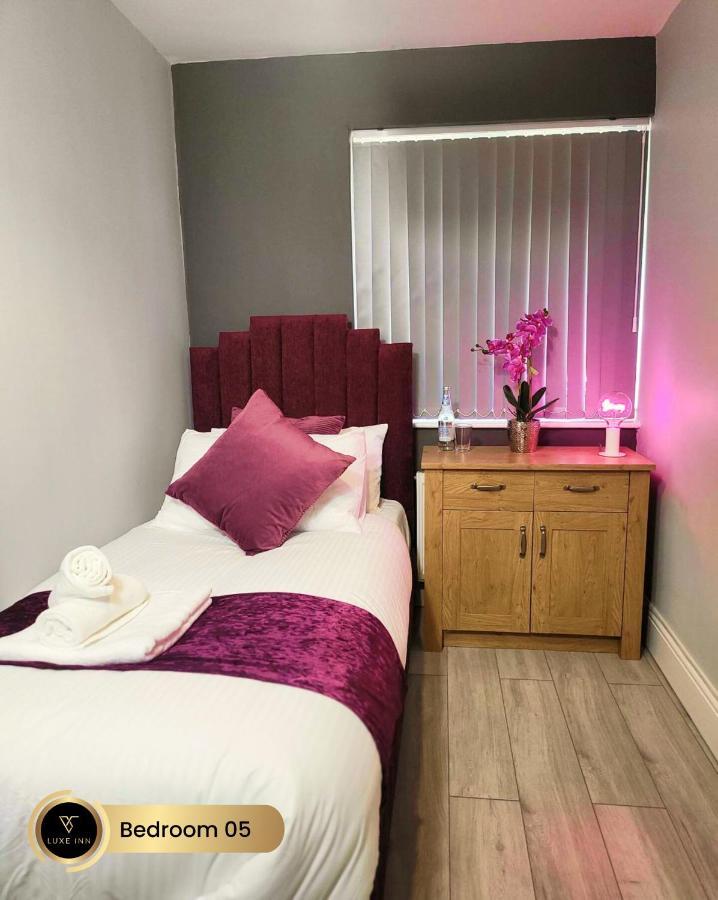 Nr Birmingham City Centre, 5 Bed, Luxe Inn 外观 照片